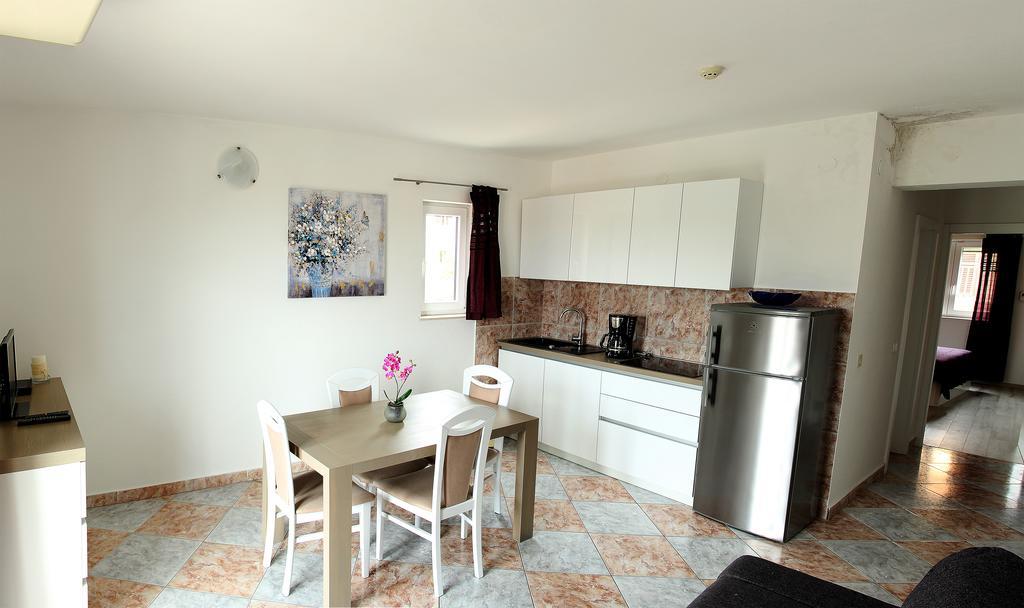 Apartments Silvija Primošten Extérieur photo