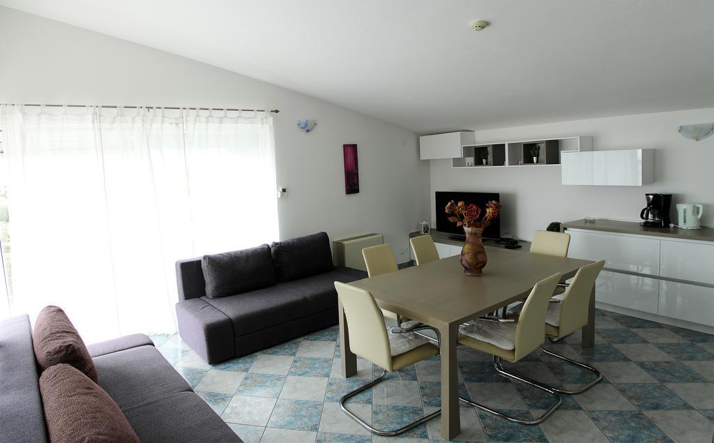 Apartments Silvija Primošten Extérieur photo